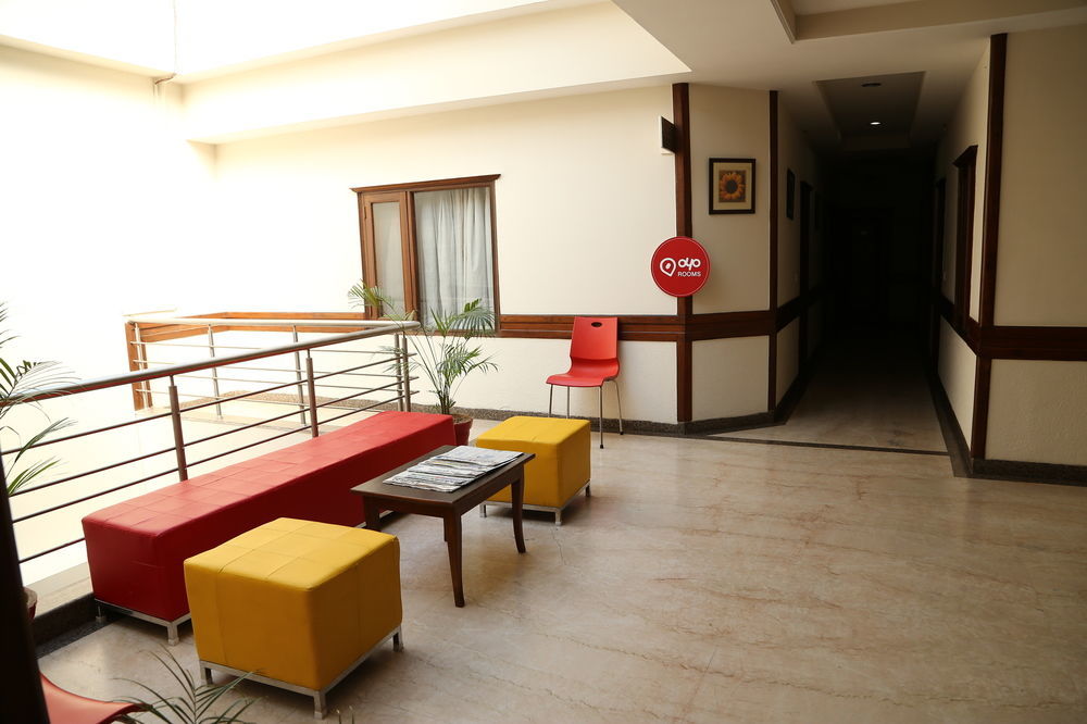 Oyo Rooms Chandigarh Sector 34 Chandīgarh Exterior foto